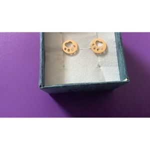 14k Post Earrings Cats Paw